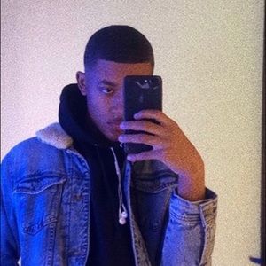 Meet your Posher, Joshua